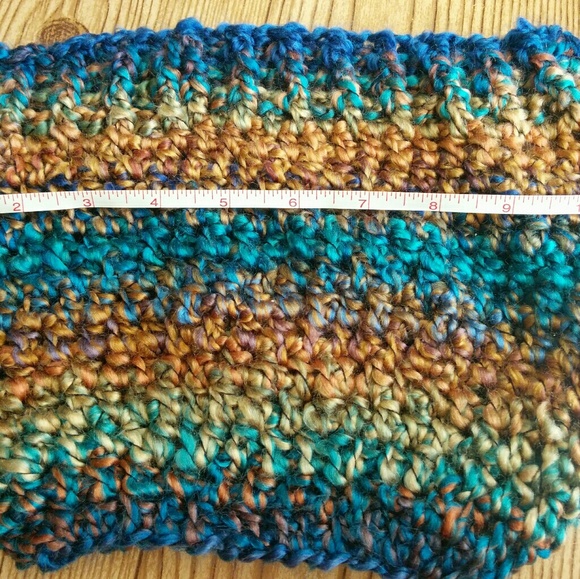 Messy bun beanie hat - Picture 3 of 4